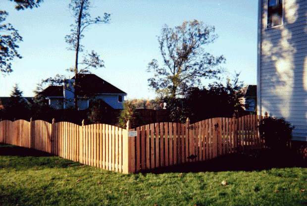 Convex space picket fence