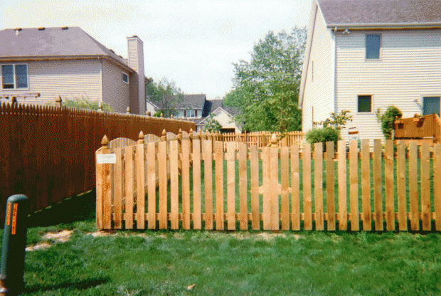 Convex space picket fence