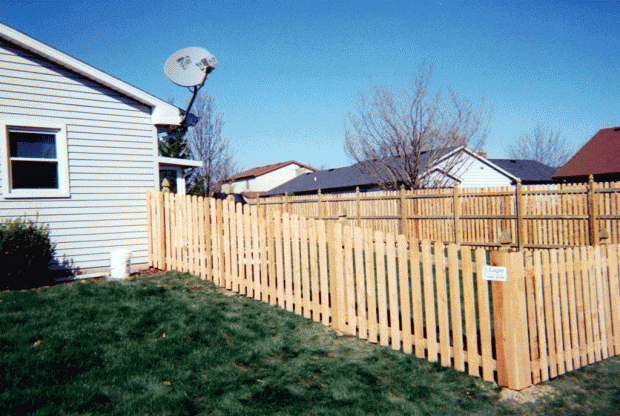 Dog ear space picket fence