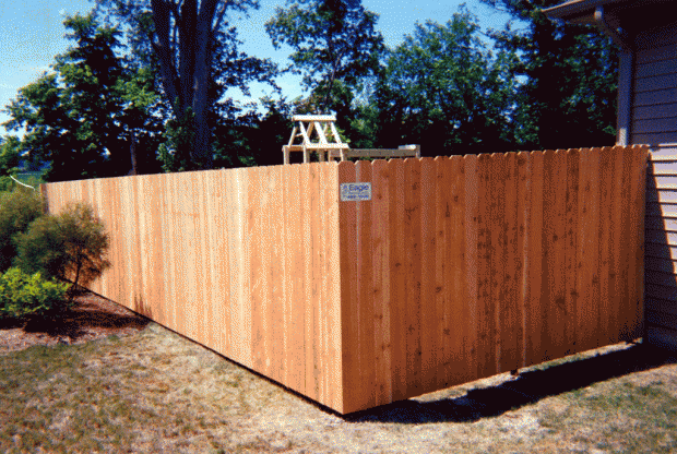 Dog ear privacy fence