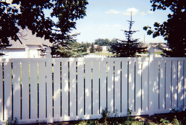 Vinyl Caribbean-style fence