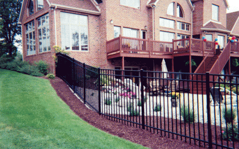 Aluminum 3-rail flat top fence