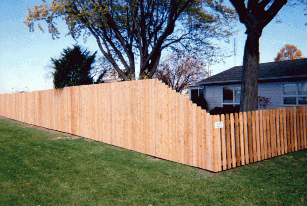 Dog ear privacy fence tapered to dog ear space picket fence