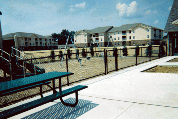 Vinyl-coated chainlink fence